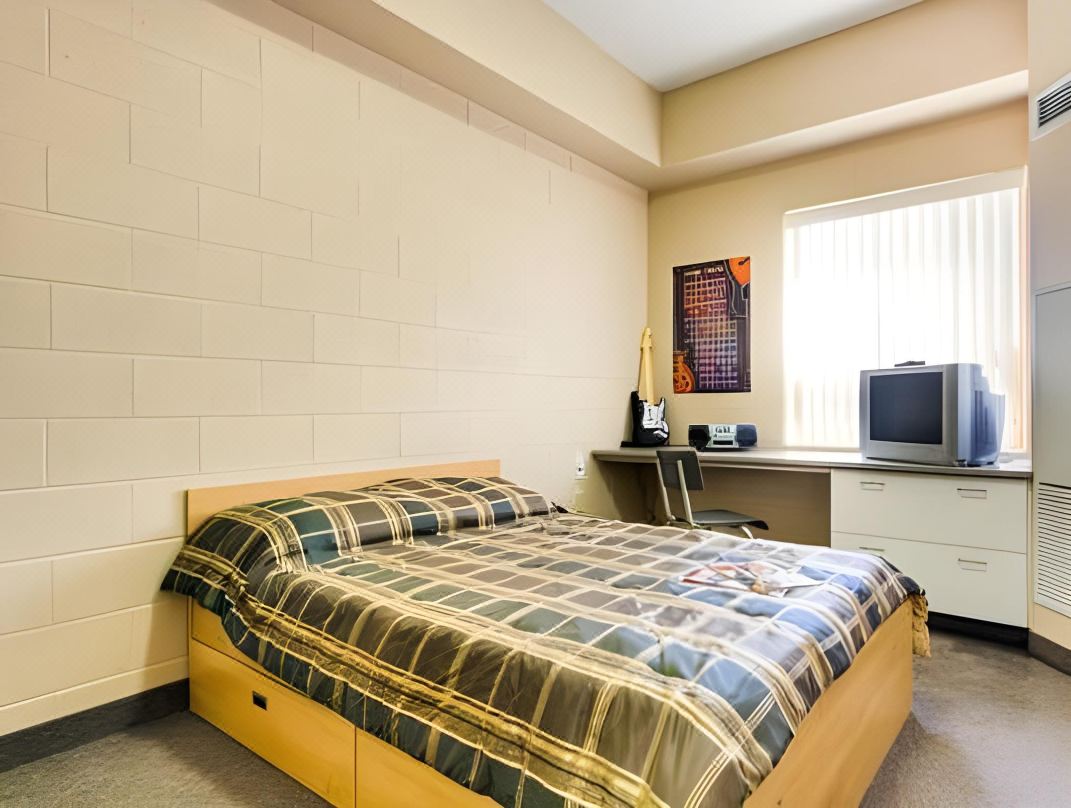 Residence & Conference Centre - Sudbury North
