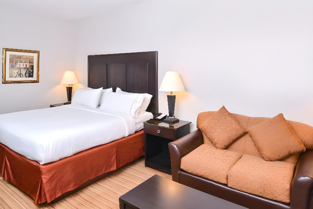 Holiday Inn Express Winston-Salem Medical Ctr Area
