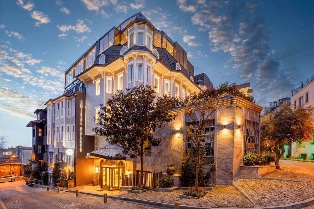 Amiral Palace Hotel Boutique Class & Spa