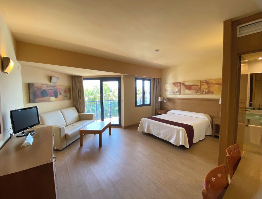 Apartamentos MS Puerto Marina, Antes MS Pepita