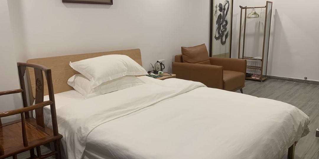 汕头荟·复合空间名宿(高铁站店)