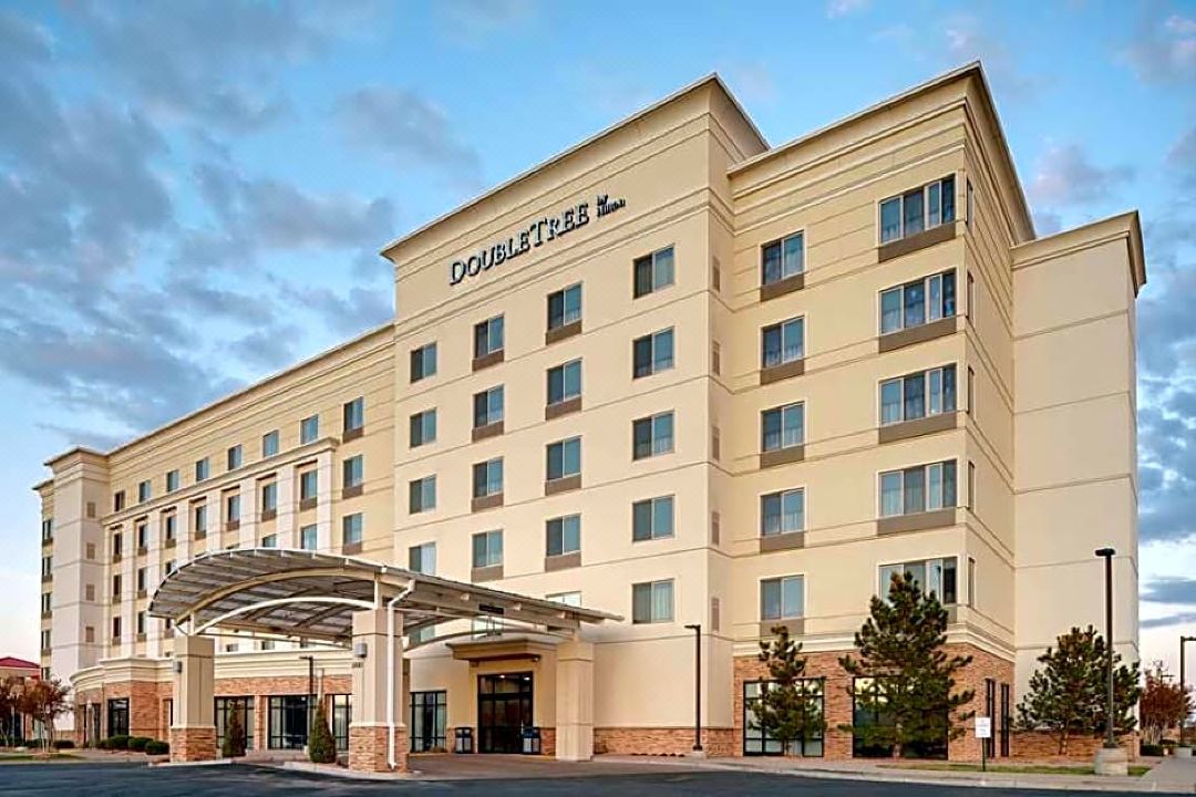 DoubleTree by Hilton Denver International Airport