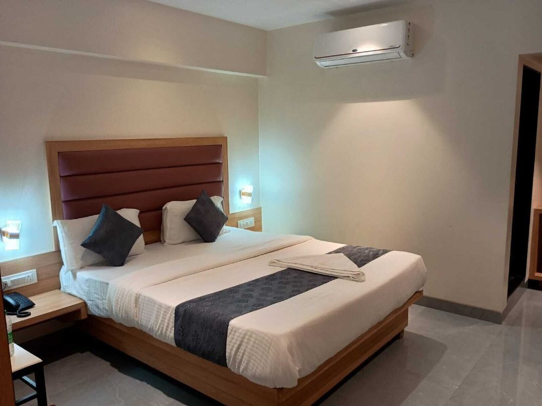 Hotel Legacy Inn
