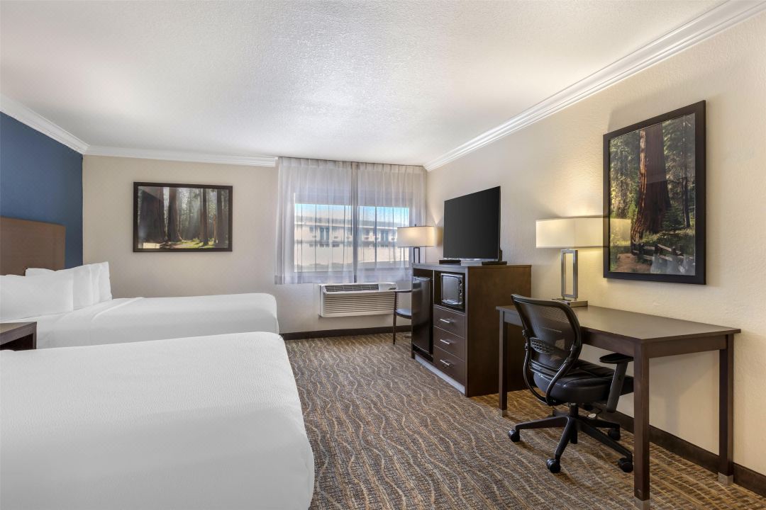 Best Western Town  Country Lodge