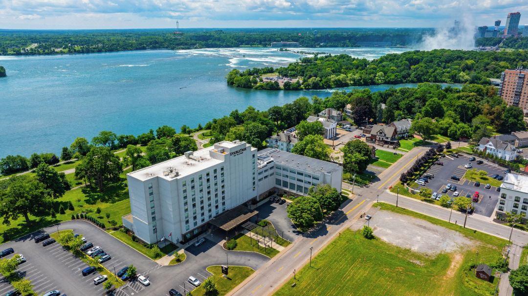 DoubleTree by Hilton Niagara Falls