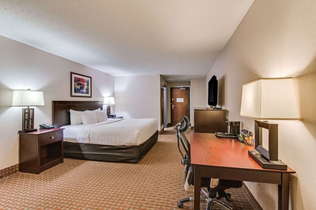 Clarion Hotel Convention Center