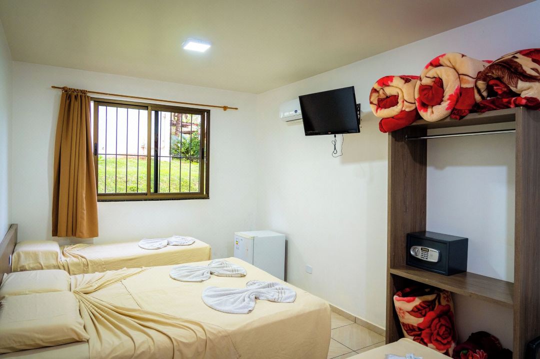 Velinn Hotel Natureza Foz