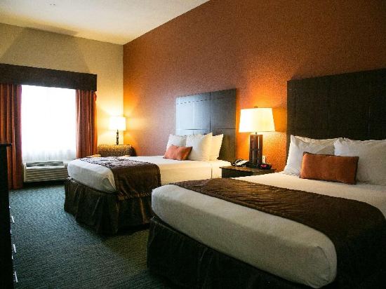Best Western Plus Longhorn Inn & Suites - Tap to explore photos
