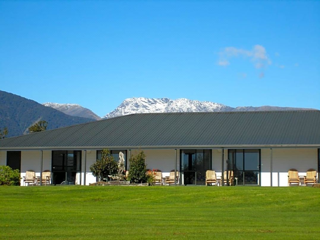Heritage Park Lodge