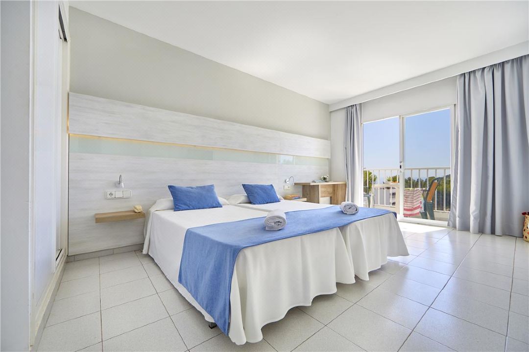 Gavimar Ariel Chico Hotel and Apartments