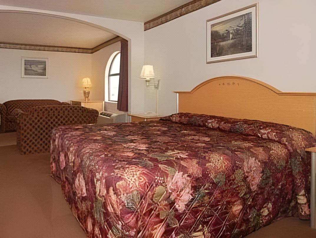 Scottish Inn and Suites Beaumont