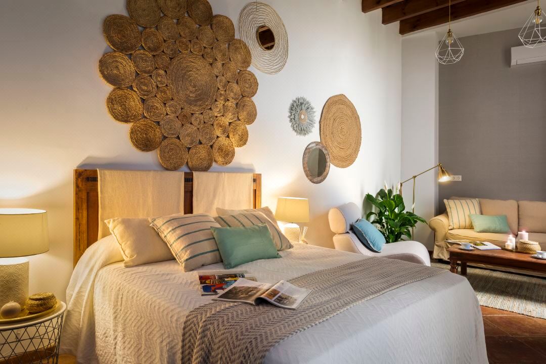 Exclusive Renovated Sevillian House with Terrace. Alhondiga