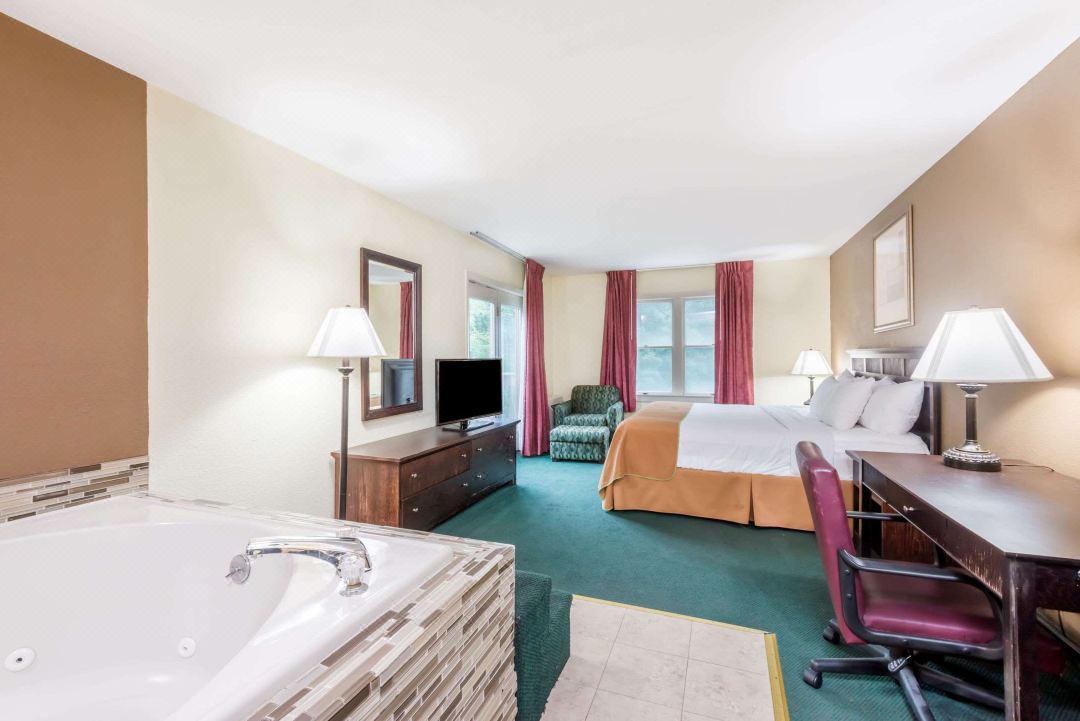 Ramada by Wyndham Groton/Mystic