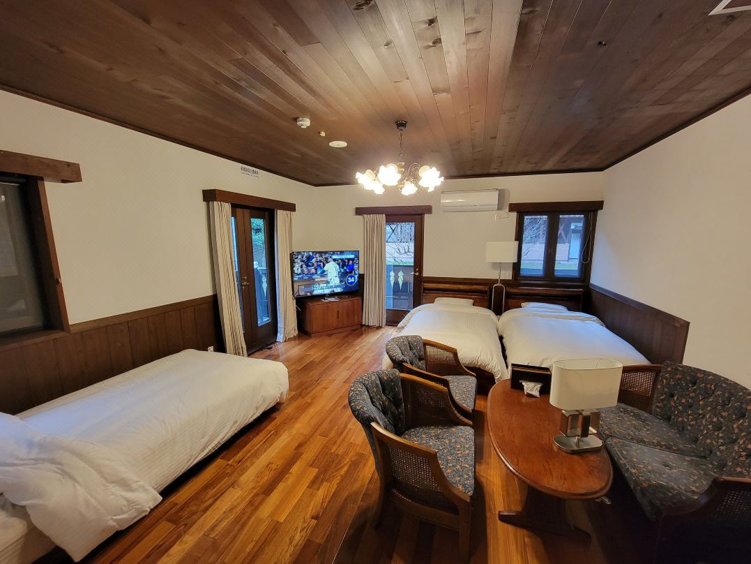 MONIKA RESORT
