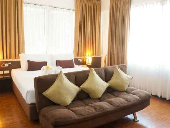 Hotel M Chiang Mai - Tap to explore photos