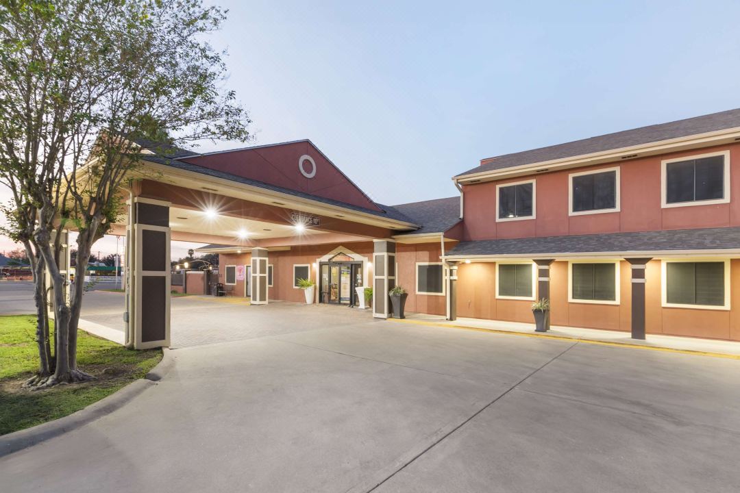 Best Western Plus Edinburg Inn  Suites