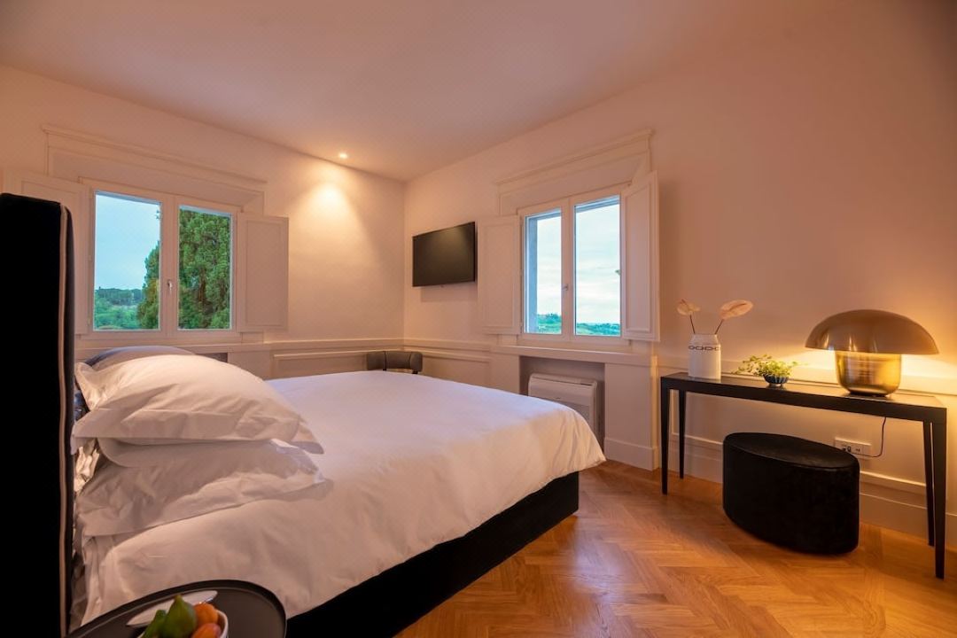 Villa Monty Banks