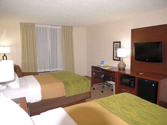 Comfort Inn - Tap to explore photos