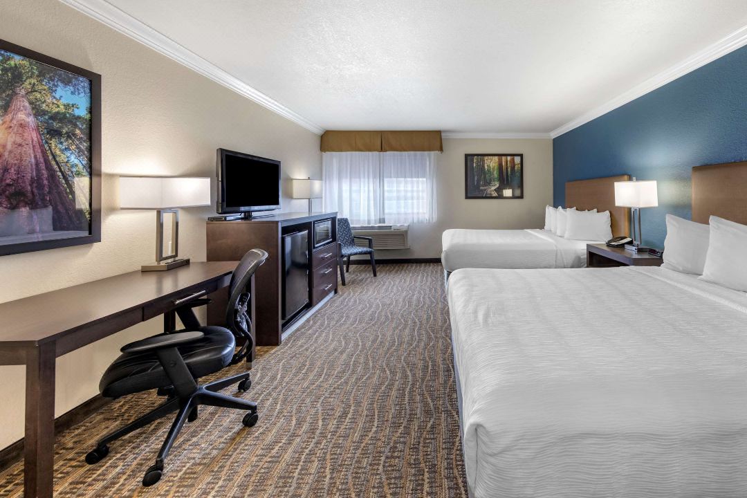 Best Western Town  Country Lodge