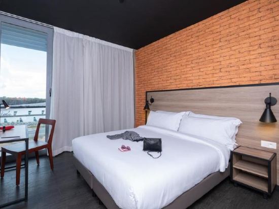 ONOMO Hotel Casablanca Sidi Maarouf - Tap to explore photos