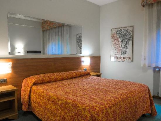 Hotel Ilgo - Tap to explore photos