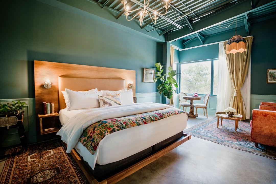 The Frances Modern Inn