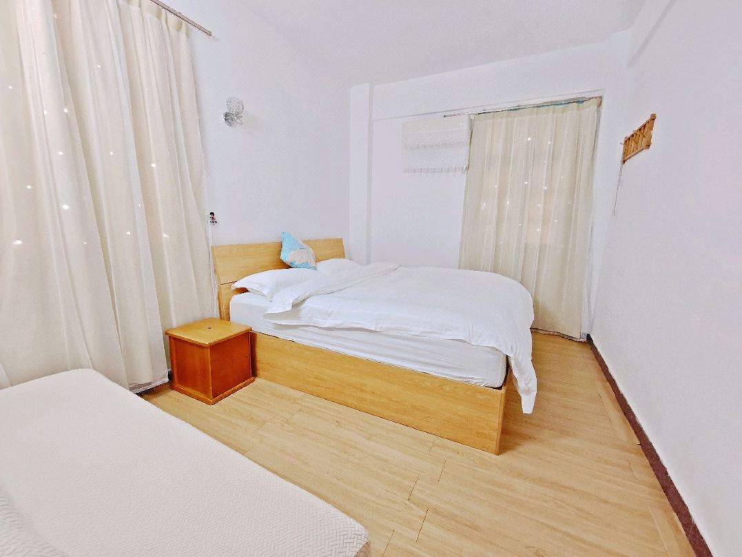 Nuanyang Ancient City Parking Lot Side Central Area Homestay (Kaiyuan Road)
