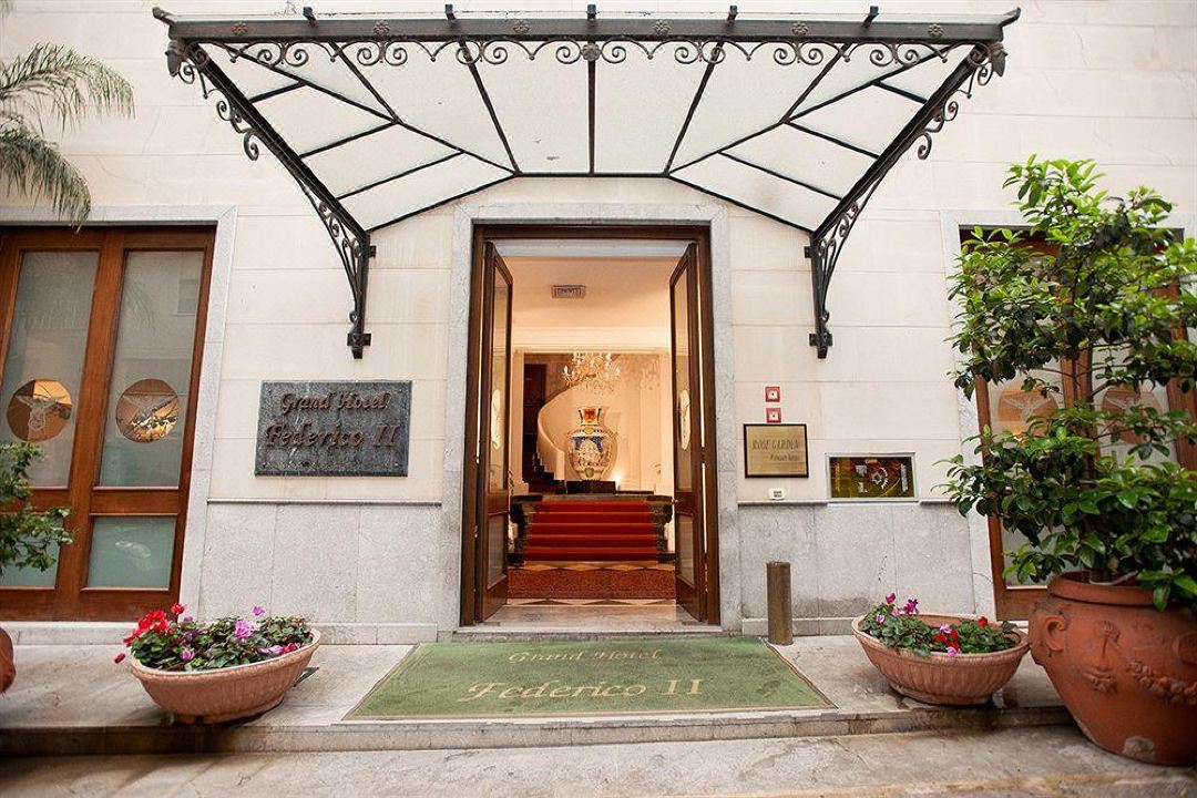 Hotel Federico II Central Palace