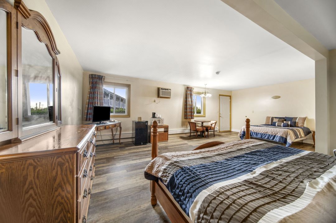Thumb Heritage Inn