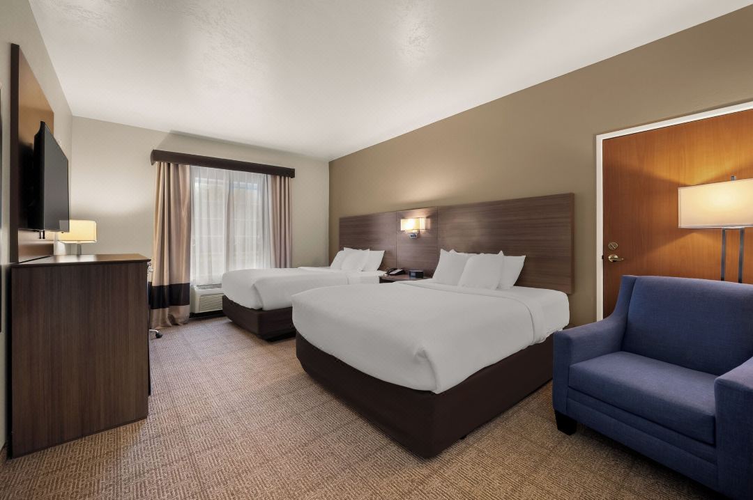Comfort Inn & Suites