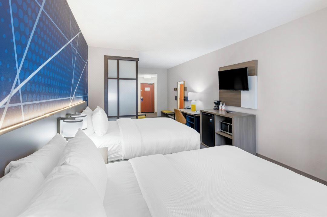 Comfort Suites