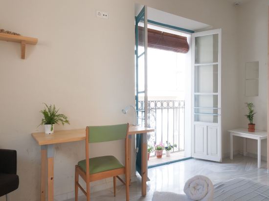 The Nomad Hostel&Pension - Tap to explore photos