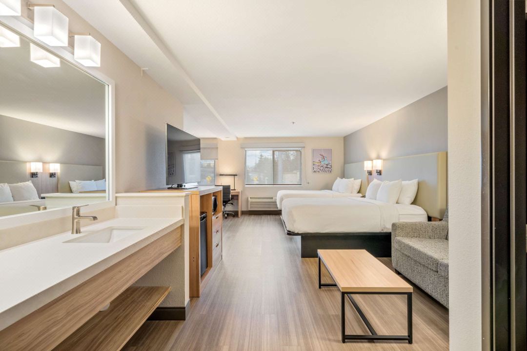 Best Western Lake Oswego Hotel  Suites