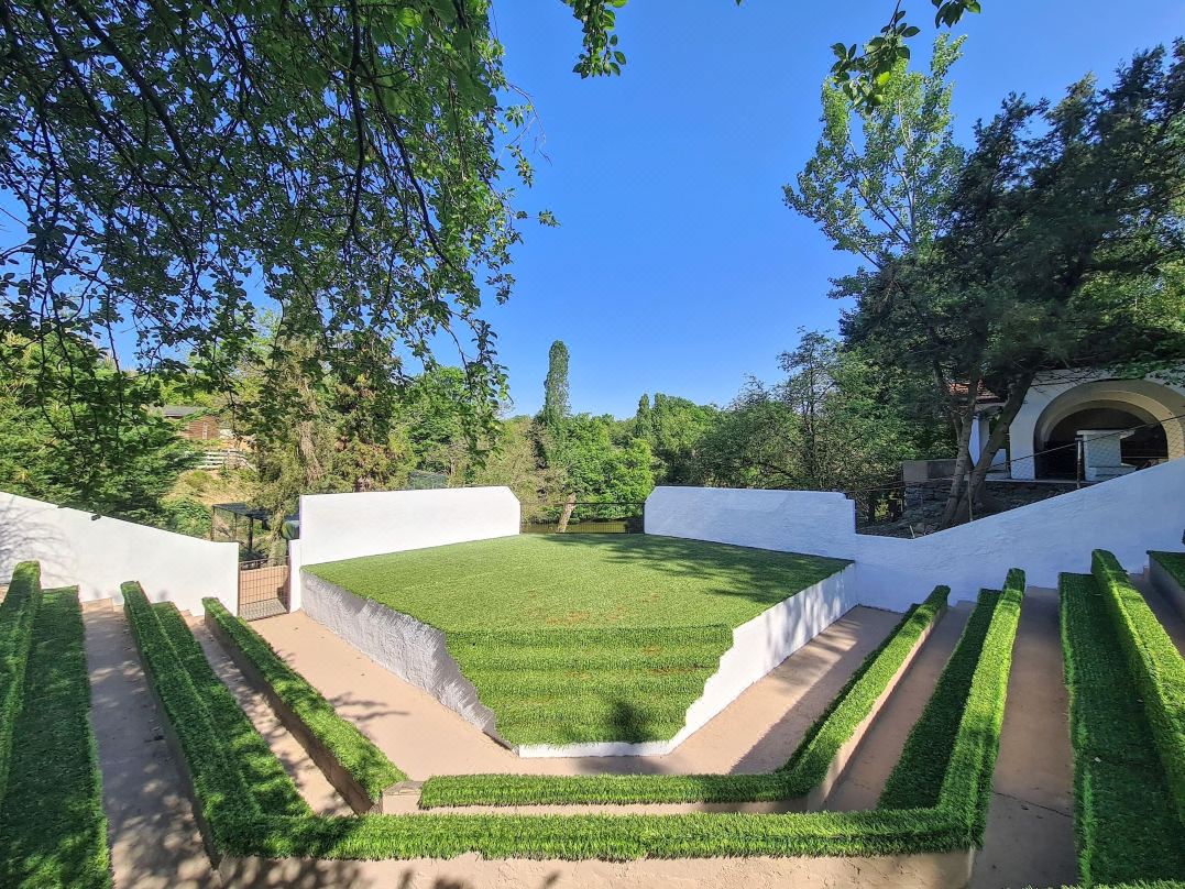 Polonezkoy Country Club & Accommodation in the Wildlife Park!