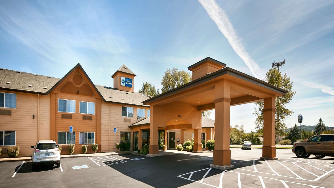 Best Western Dallas Inn  Suites