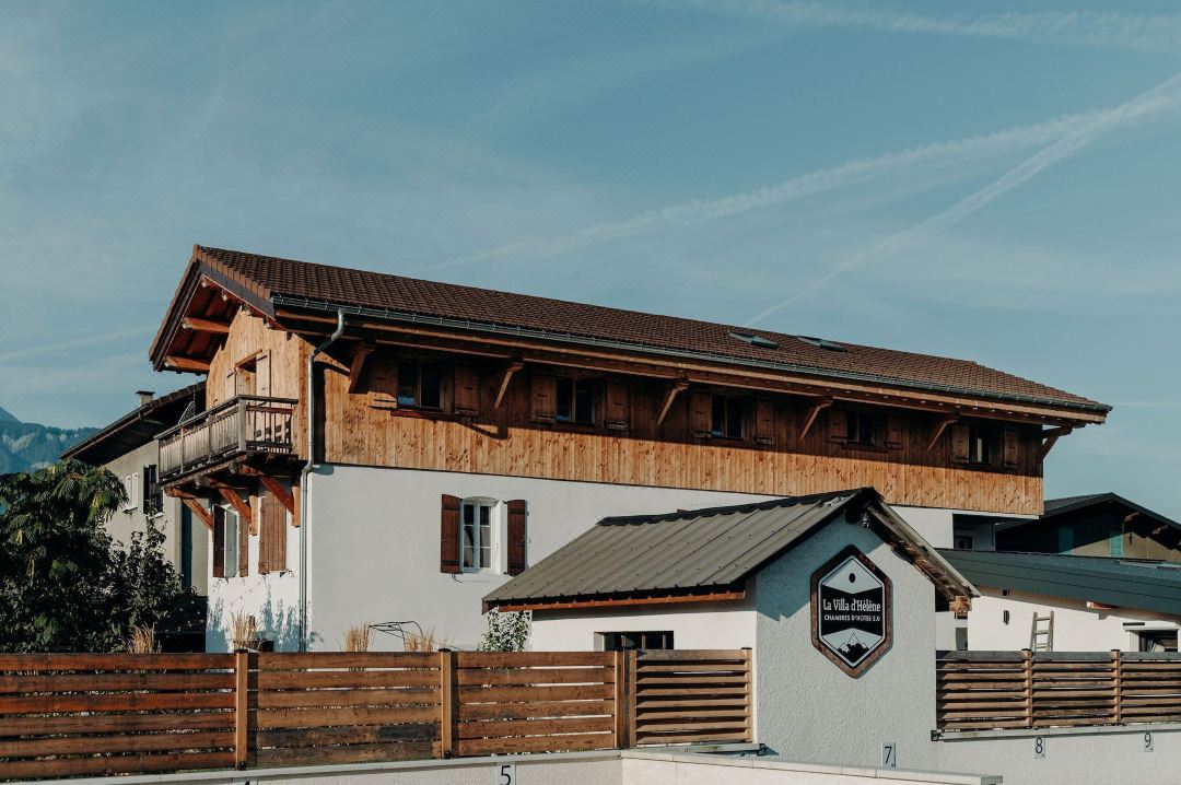 La Villa d'Hélène Chambres D’hôtes et Appartements-Cluses