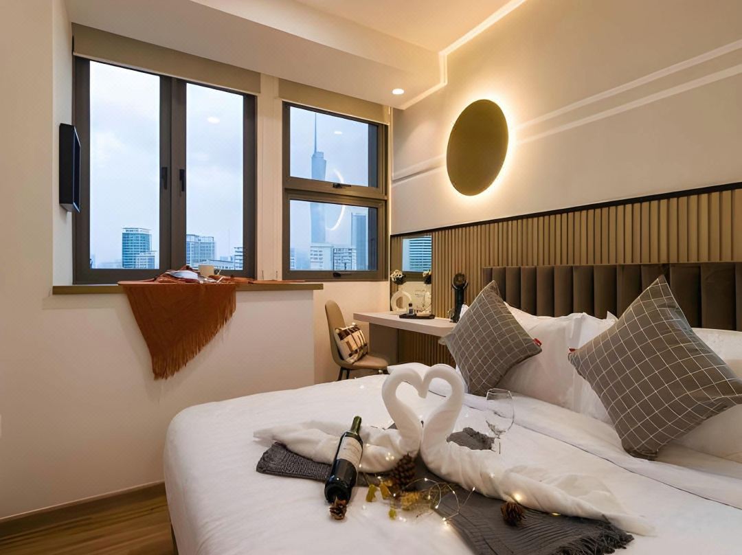 Riveria Premium Kuala Lumpur, Roam