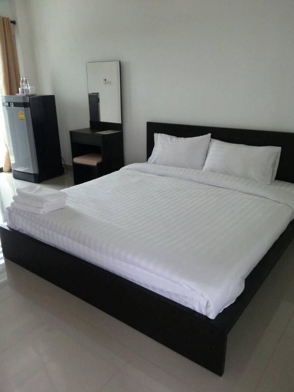 The Room Apartment