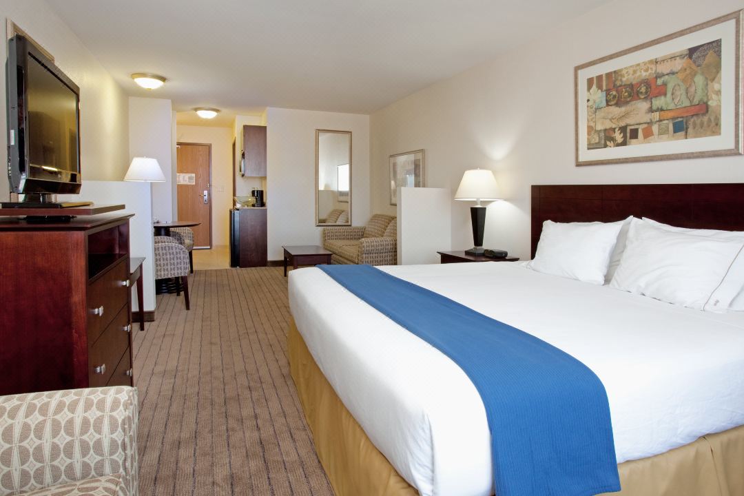 Holiday Inn Express & Suites Buffalo