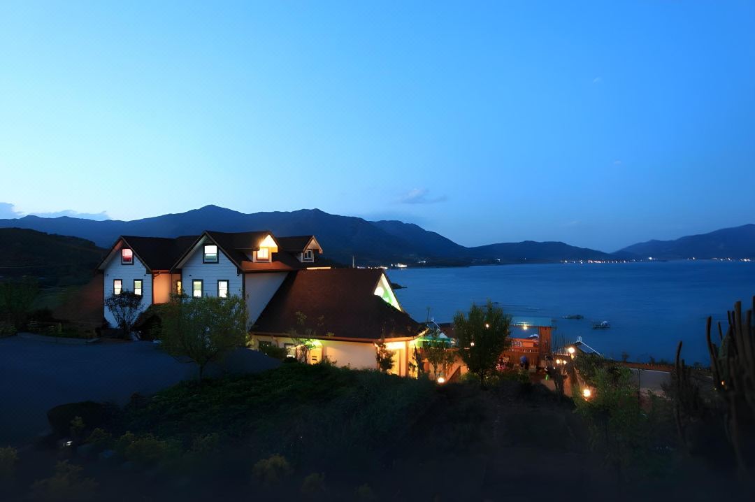 Rainbow Hill Pension
