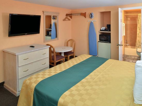 Americas Best Value Inn Port Aransas - Tap to explore photos