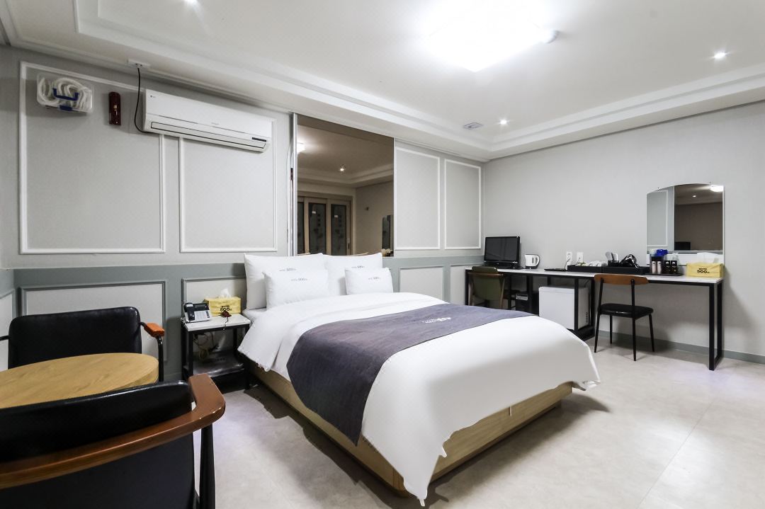 500th Hotel