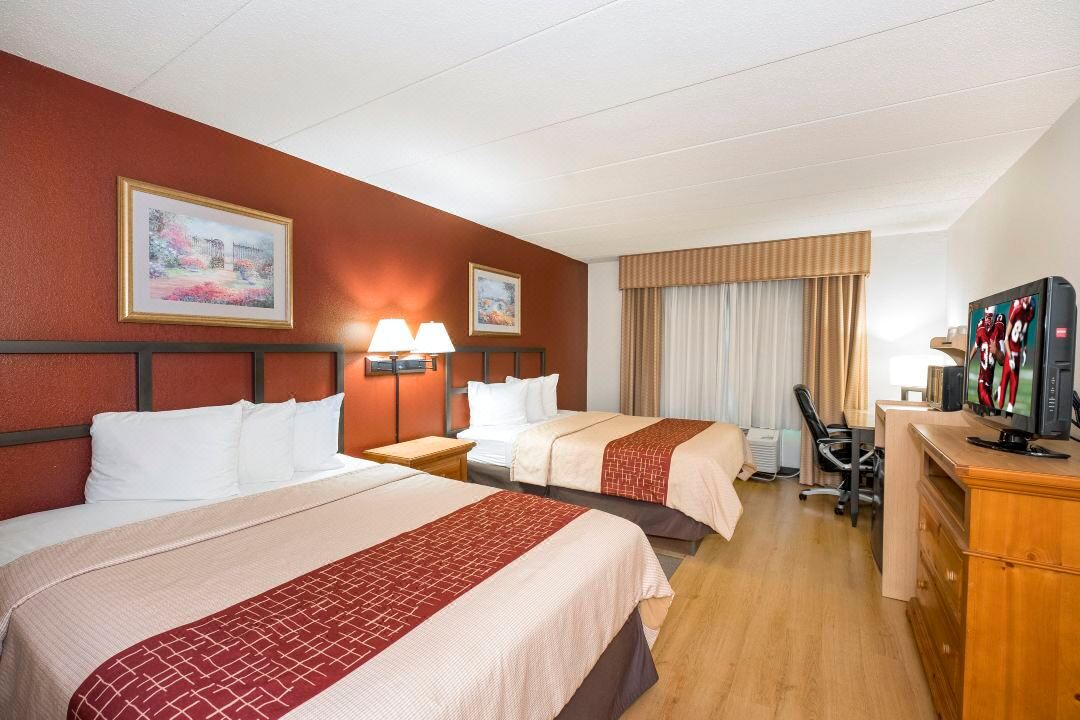   Red Roof Inn & Suites Stafford, VA - Quantico