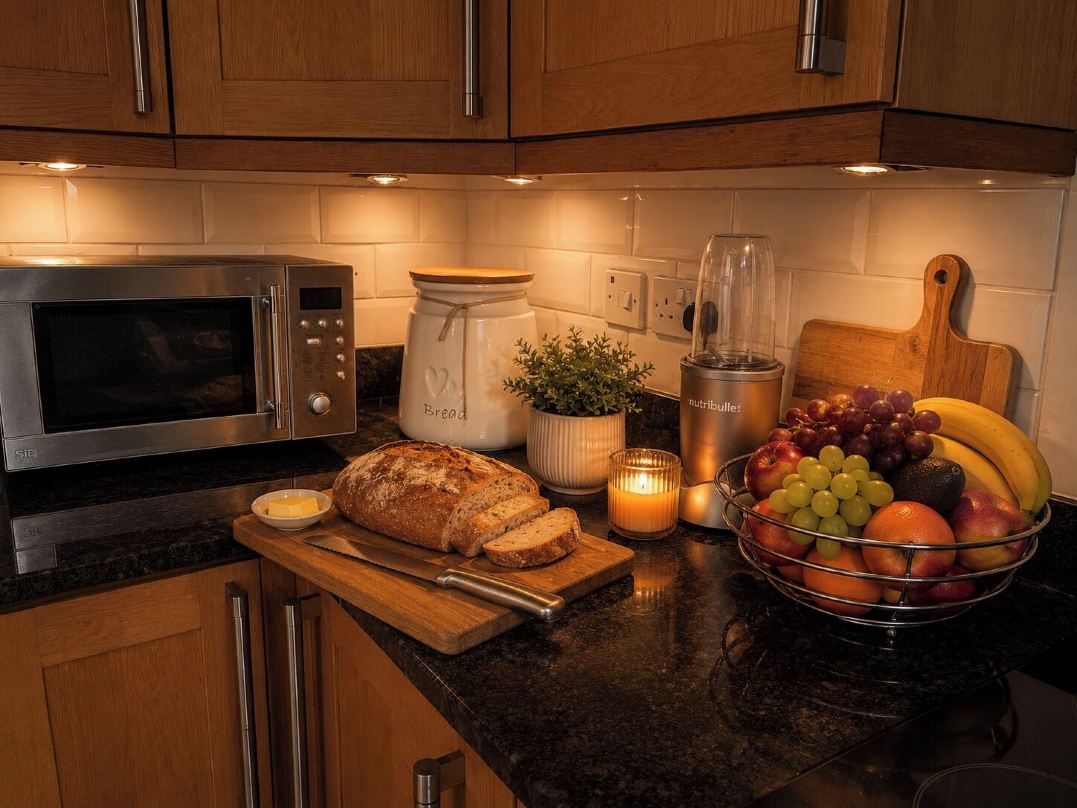 3-Bed House Sleeps 7, Parking & Garden, Pets Ok