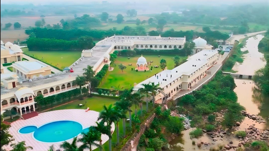 HOTEL RAJ MAHAL THE PALACE