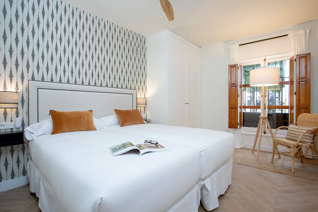 Bright apartment in Seville. Plaza Santa Cruz