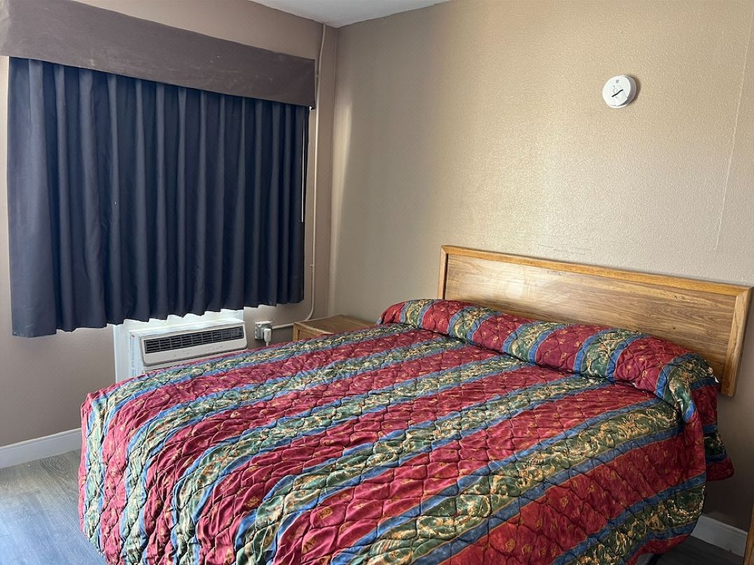 Carl's Motel