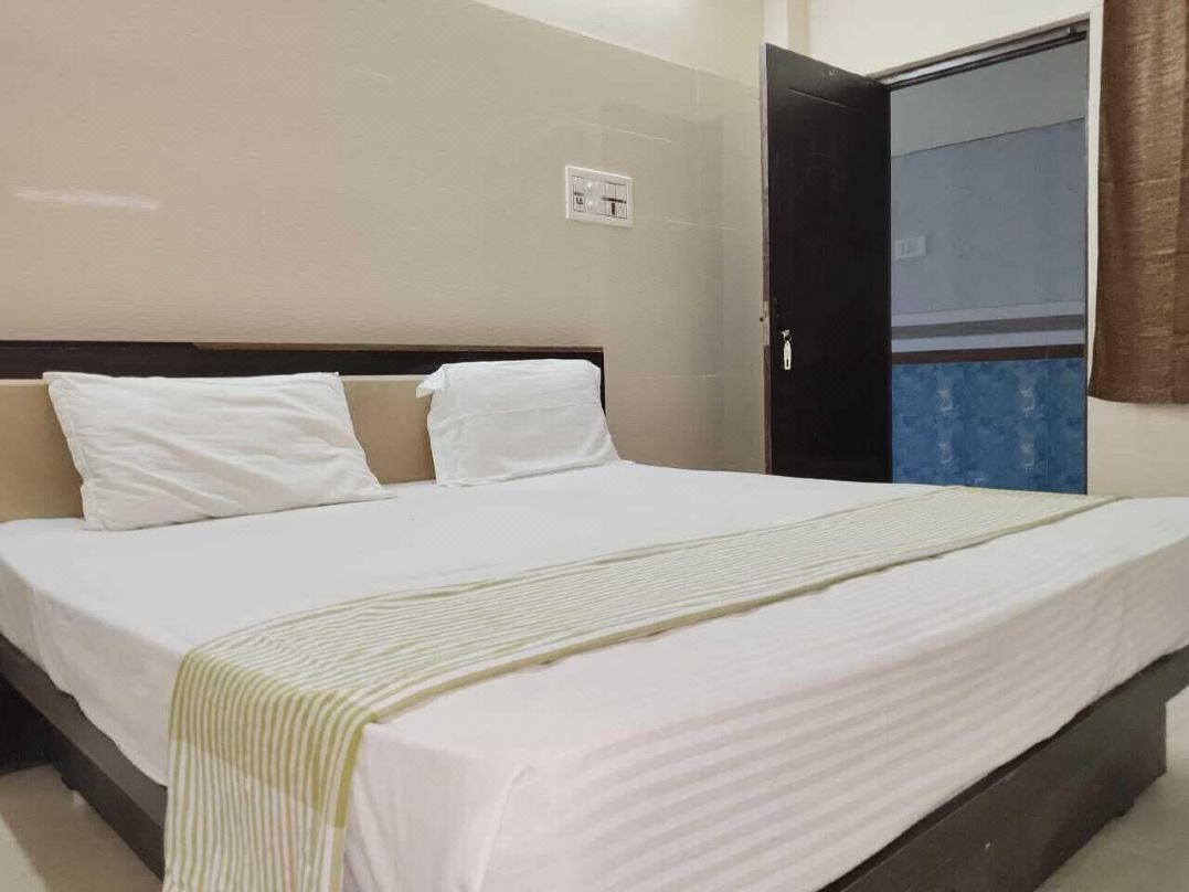 Hotel Velusamy Inn