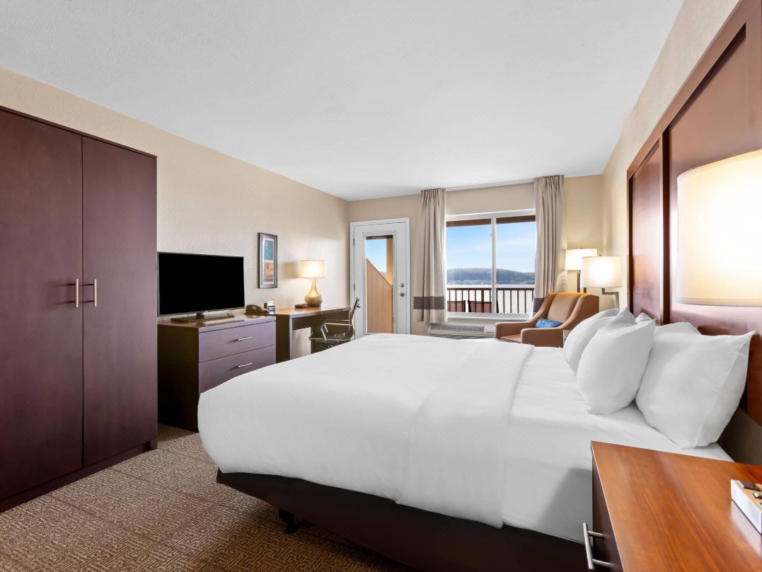 Comfort Inn & Suites Munising-Lakefront