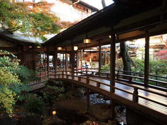 Arai Ryokan - Tap to explore photos